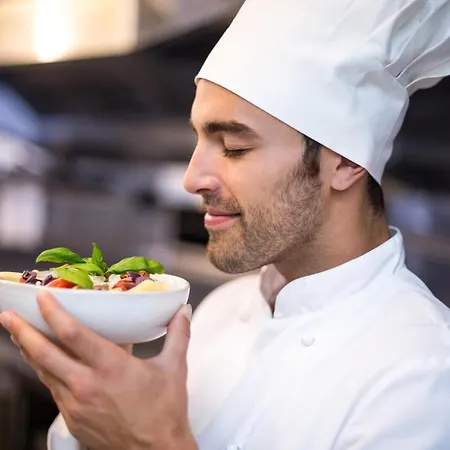 מלון Miramare מארוטה