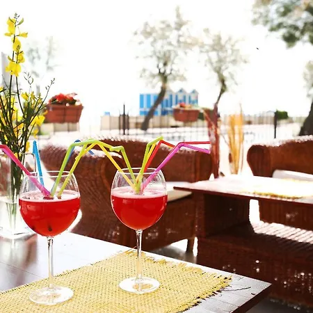 Miramare Hotel 3*