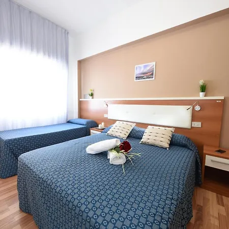 מלון Miramare 3*