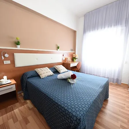 מלון Miramare 3*