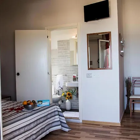 מלון Miramare מארוטה